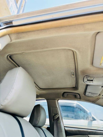toyota-corolla-altis-2008-big-6