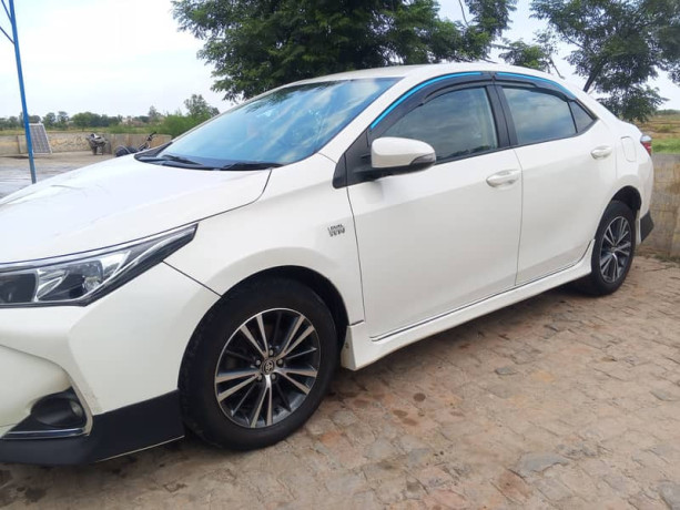 toyota-corolla-altis-16x-special-edition-2018-model-automatic-petrol-big-9