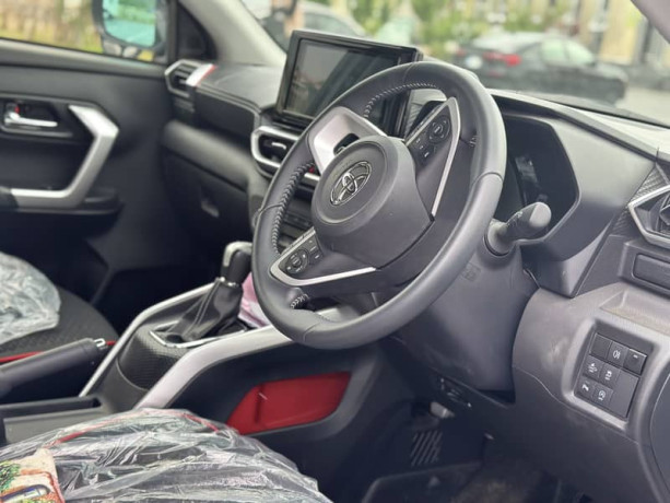 toyota-raize-2020-big-1