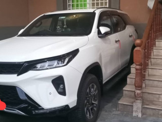 toyota-fortuner-legender-2024