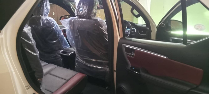 toyota-fortuner-legender-2024-big-3