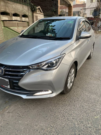 changan-alsvin-15l-dct-lumiere-big-2