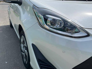 toyota-aqua-2021
