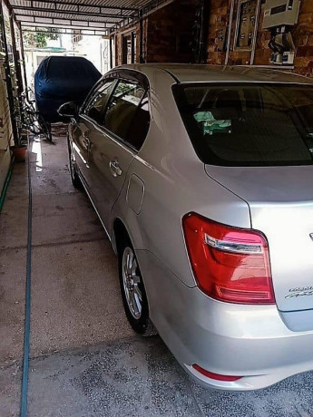toyota-corolla-axio-2017-big-3