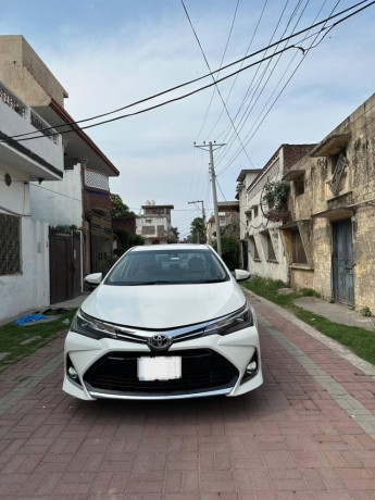 toyota-corolla-altis-grande-18-x-2021-big-0
