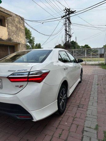 toyota-corolla-altis-grande-18-x-2021-big-4