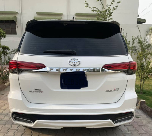 toyota-fortuner-27-petrol-big-1