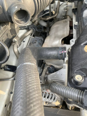 toyota-fortuner-27-petrol-big-11