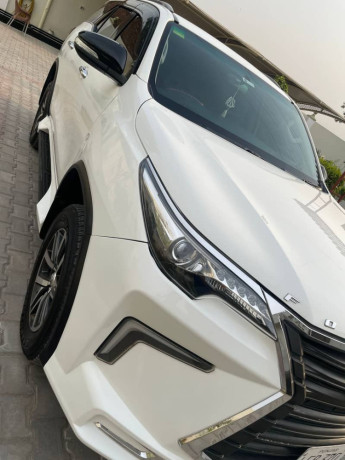 toyota-fortuner-27-petrol-big-2