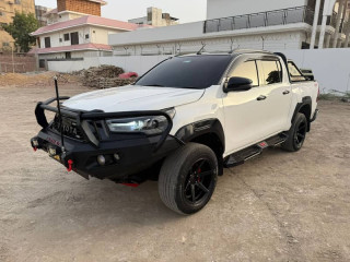 toyota-hilux-revo-2020