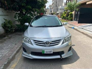 toyota-corolla-16-gli-2011