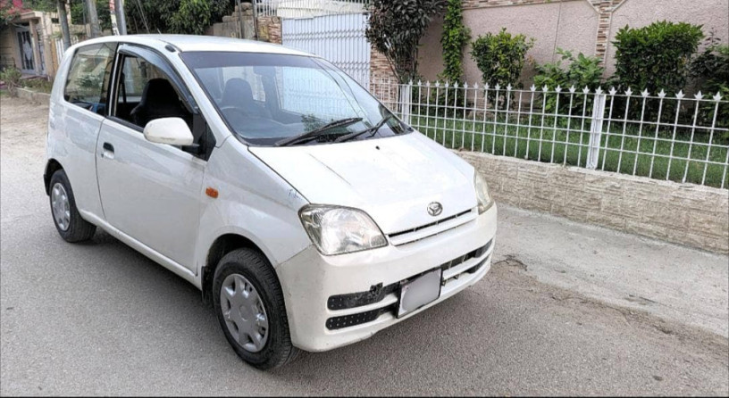 daihatsu-mira-2007-big-8
