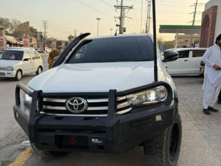 toyota-revo-v-28-2018
