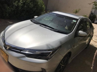 toyota-corolla-grande-18-2018