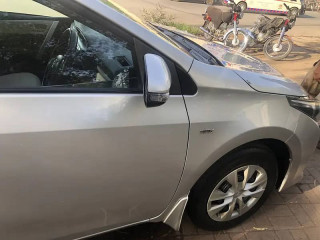 i-am-selling-my-toyota-corolla-gli-mint-condition