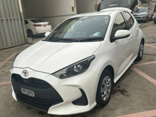 toyota-yaris-2021