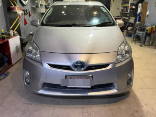toyota-prius-s-18-2010-2014