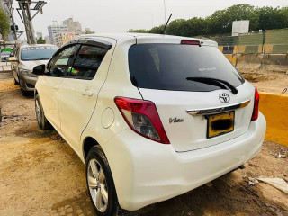 toyota-vitz-2013