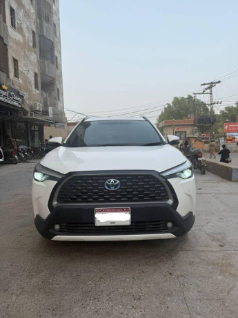 toyota-corolla-cross-18-hev-x-big-2