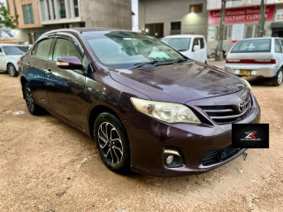toyota-corolla-gli-2012