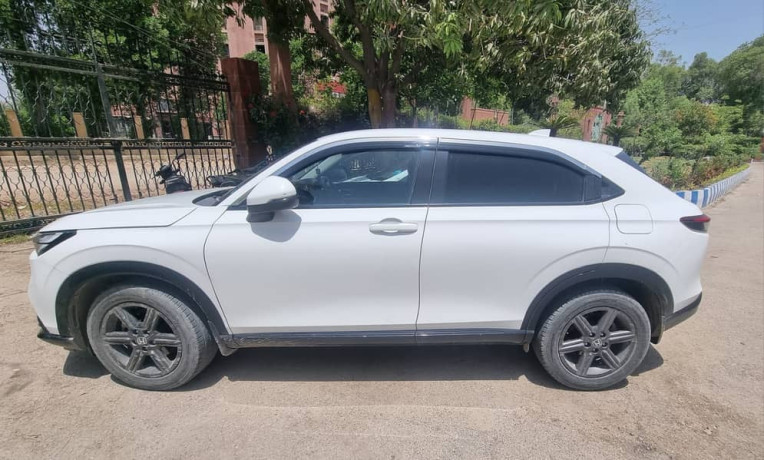 honda-hr-v-vti-s-2023-hr-v-2023-big-5