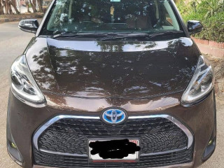 toyota-sienta-20192023-dual-door-auto-full-option-cell-0331-3727300