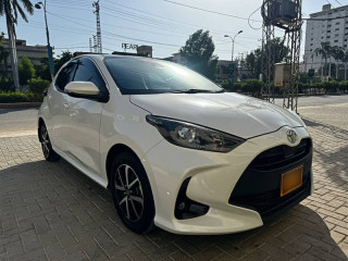 toyota-yaris-hatchback-20212023