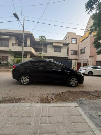 honda-city-13-i-vtec-prosmatec-2010-big-5