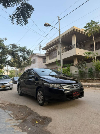 honda-city-13-i-vtec-prosmatec-2010-big-1
