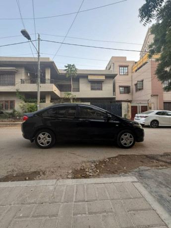 honda-city-13-i-vtec-prosmatec-2010-big-3