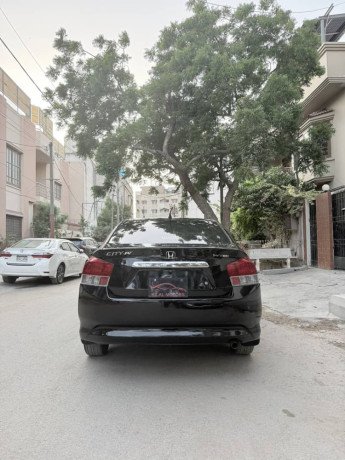 honda-city-13-i-vtec-prosmatec-2010-big-10