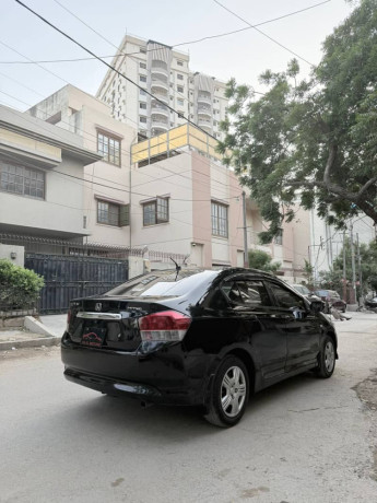 honda-city-13-i-vtec-prosmatec-2010-big-9