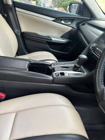 honda-civic-vti-oriel-prosmatec-2016-big-3