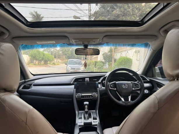 honda-civic-vti-oriel-prosmatec-2016-big-5