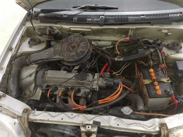 suzuki-cultus-vxr-2003-big-11
