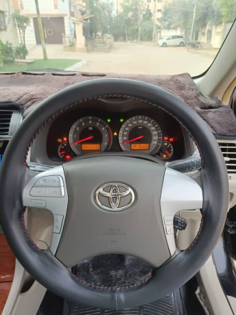 toyota-corolla-altis-18-sr-model-2009-big-2
