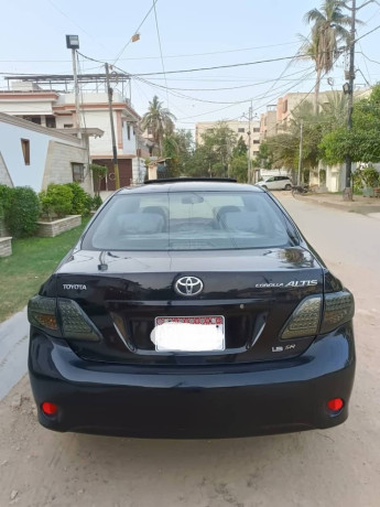 toyota-corolla-altis-18-sr-model-2009-big-11