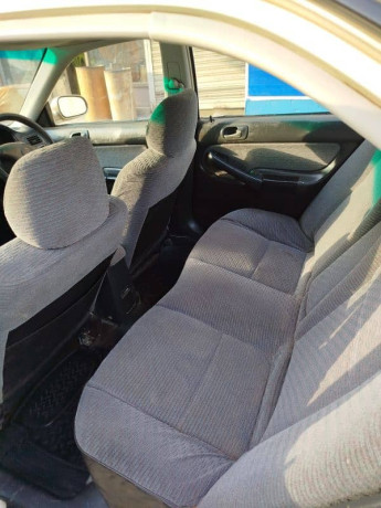 civic-exi-auto-2000-big-6