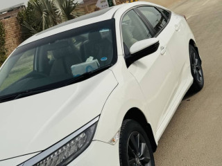 honda-civic-16000km-drive-2020-model