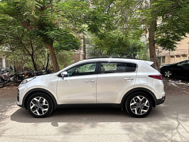kia-sportage-awd-silver-2020-big-4