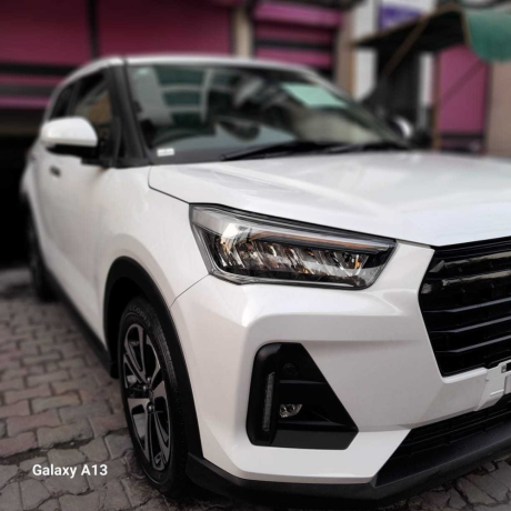 daihatsu-rocky-premium-big-0
