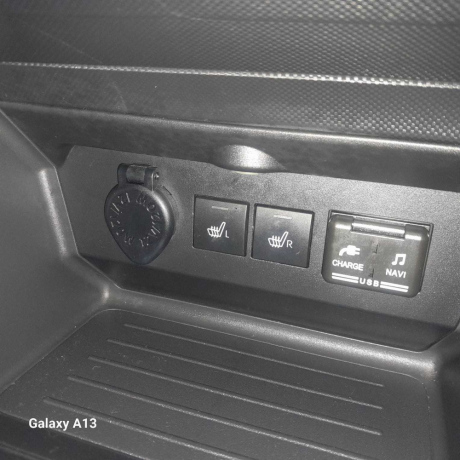 daihatsu-rocky-premium-big-7