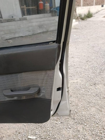 suzuki-cultus-for-sale-in-good-condition-big-7