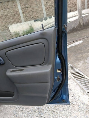 suzuki-alto-2007-big-9