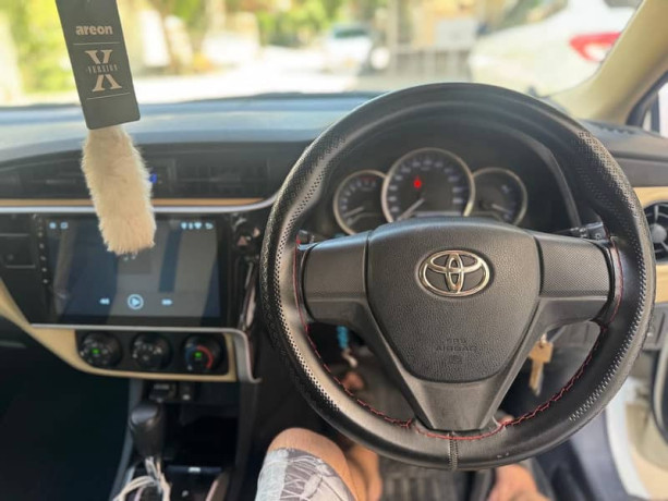 corolla-xli-automatic-big-2