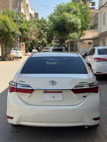 corolla-xli-automatic-big-1