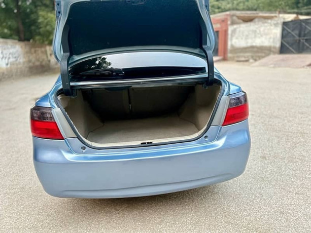 toyota-premio-2007-18-x-big-13