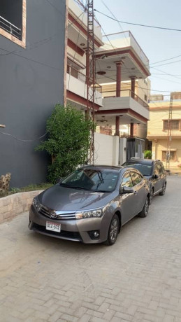 toyota-corolla-altis-grande-18-2015-big-1