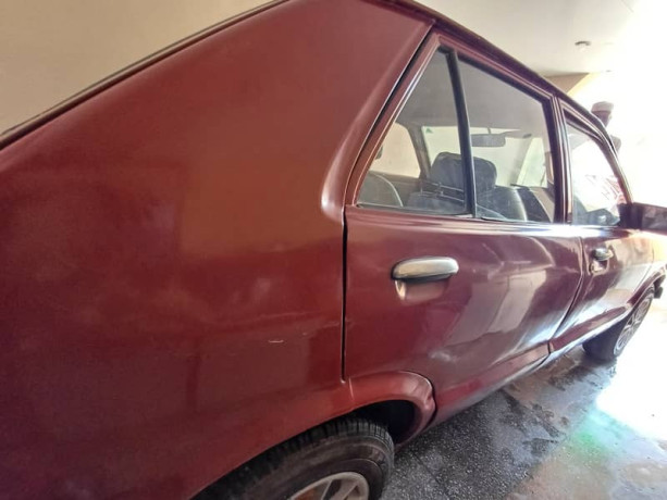 daihatsu-charade-1982-big-8