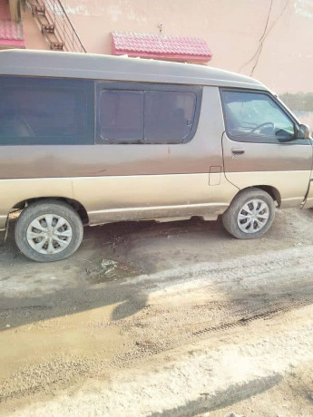 toyota-town-ace-1995-big-2